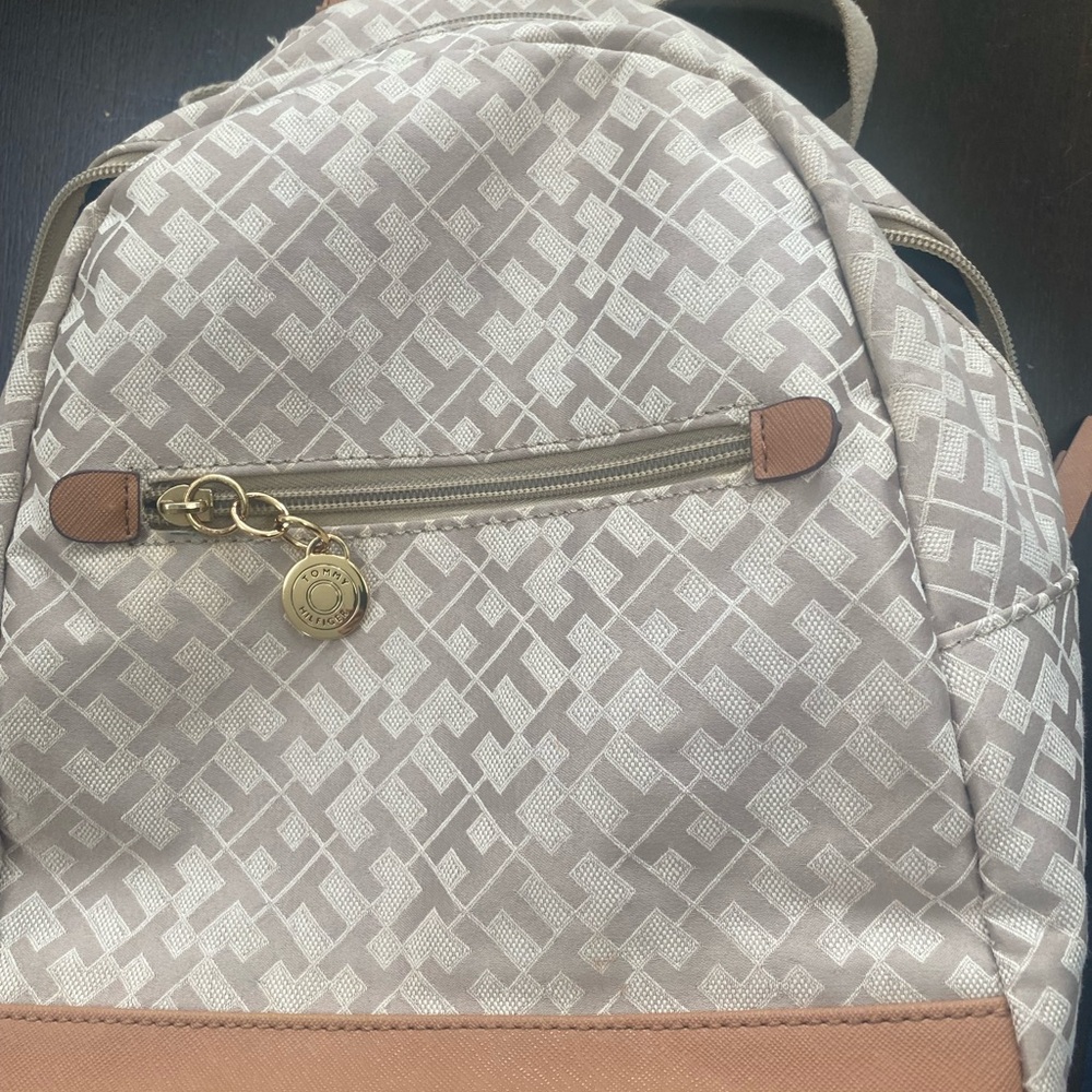 Tommy Hilfiger Women's Backpack in Gray and Tan